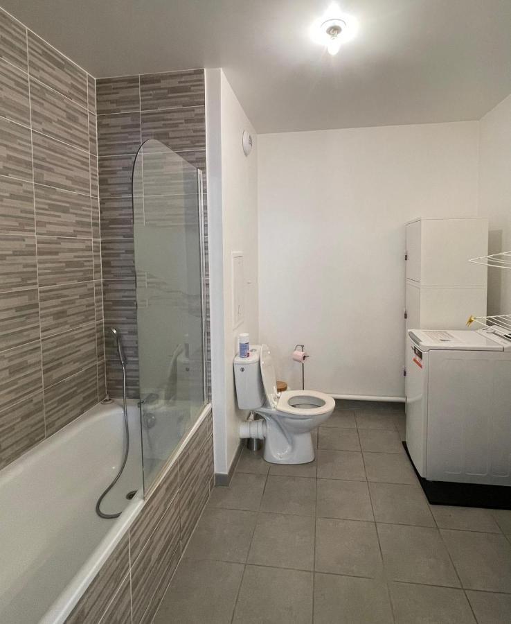 Studio 30 M2 Tout Confort - Rer A 3 Min, Acces Paris & Disneyland * Villiers-sur-Marne