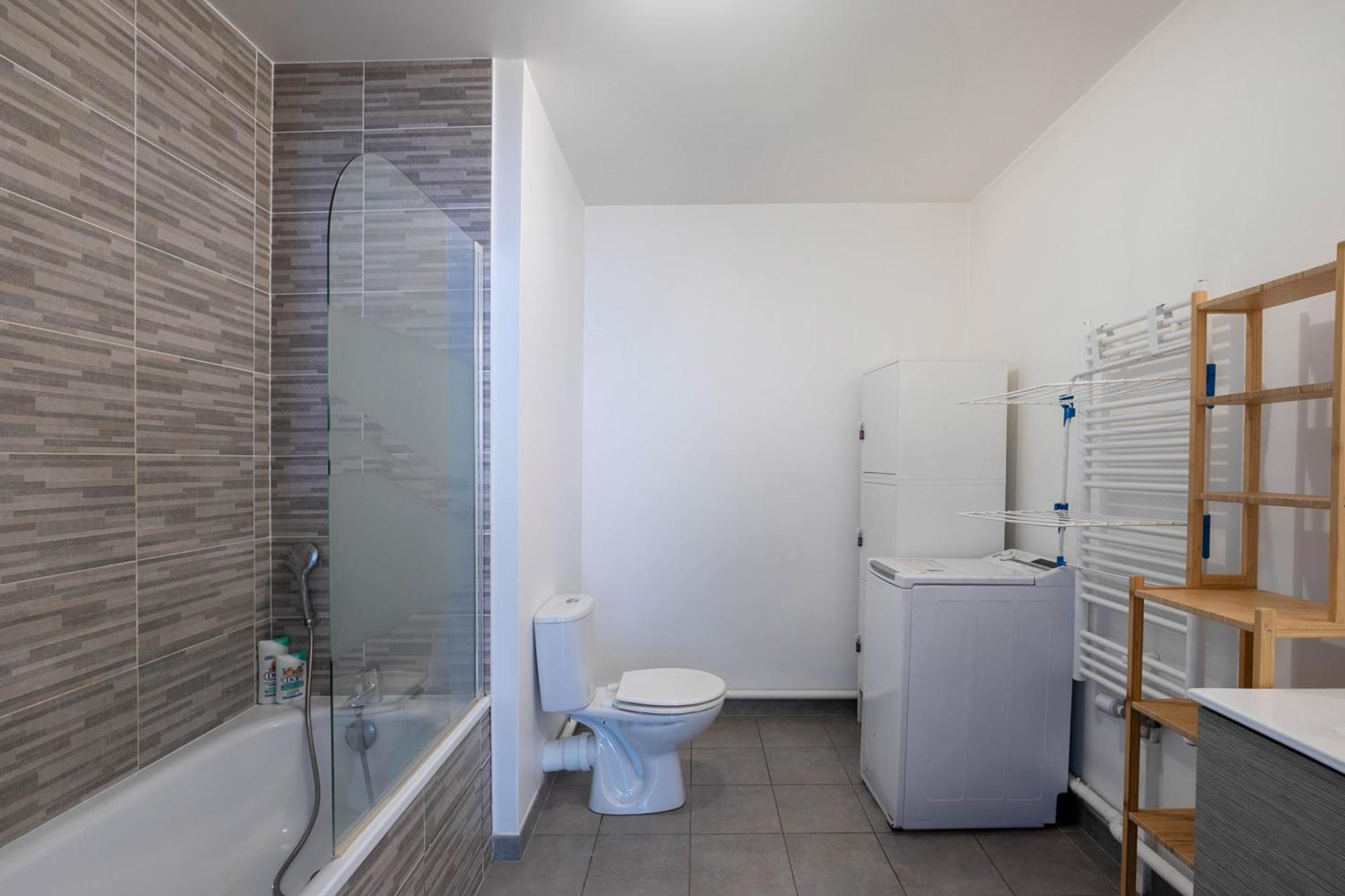 Studio 30 M2 Tout Confort - Rer A 3 Min, Acces Paris & Disneyland *